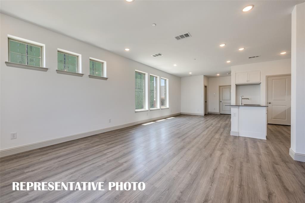 428 Parkside Drive