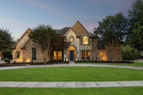 Photo of 1807 Greenlea Cove, Southlake, TX 76092 (MLS # 21291064)