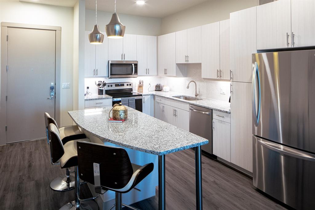 O T Roanoke - Residential Lease