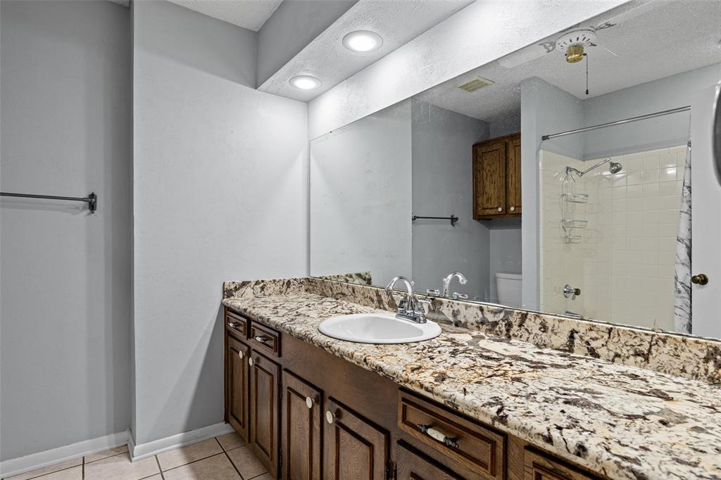 Oaklawn Manor - Residential