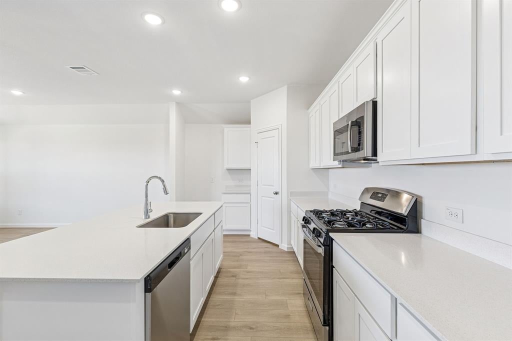 3848 Brewster Lane