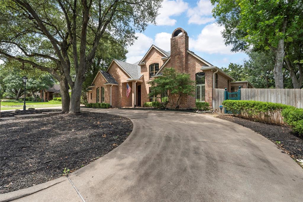 804 Wooded Crest Drive