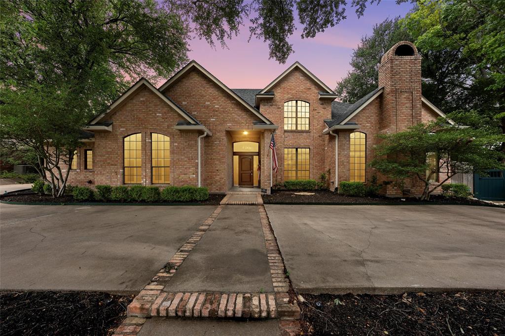 804 Wooded Crest Drive