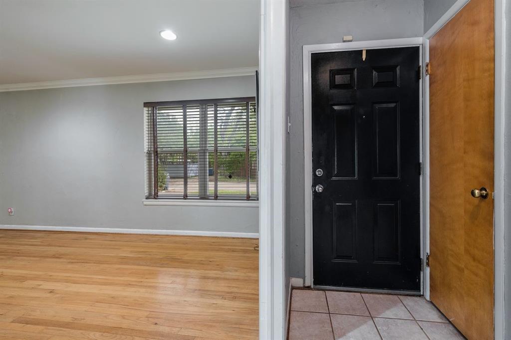 2216 Springhill Drive