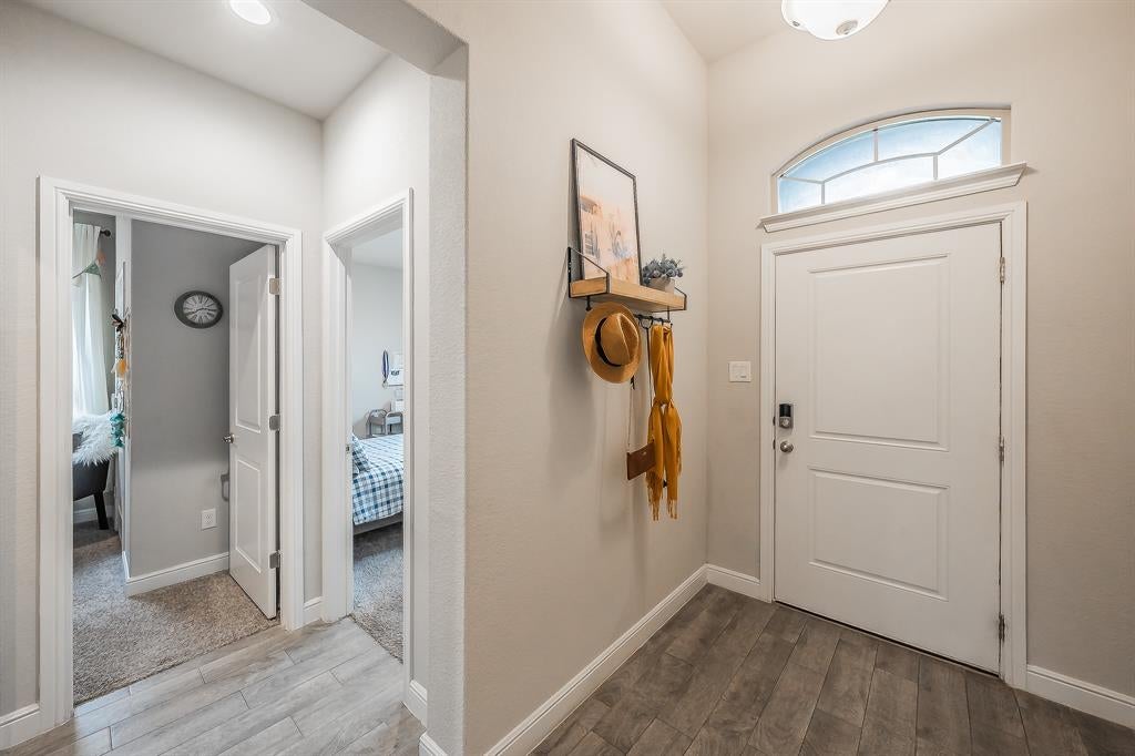 737 Blackhorse Trail