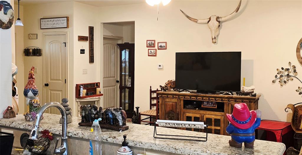 5402 Arrowhead Drive