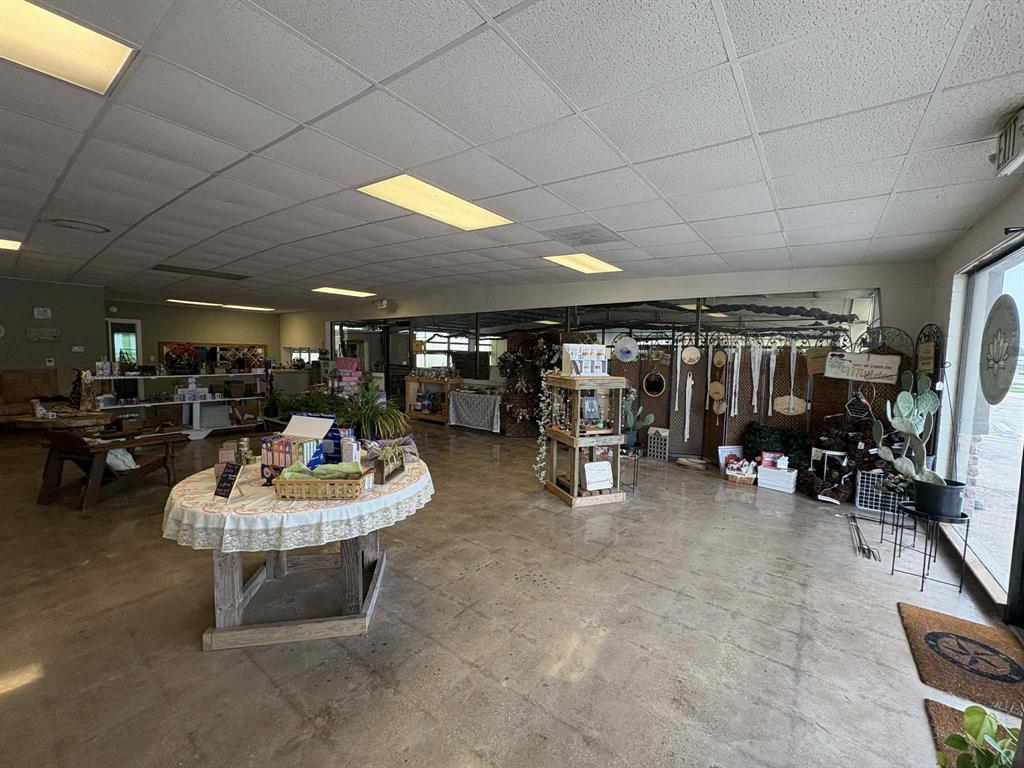 ARCH - Commercial Lease