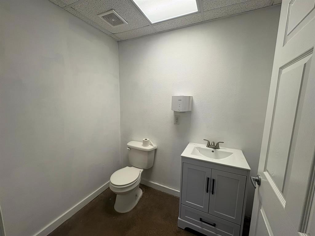 ARCH - Commercial Lease