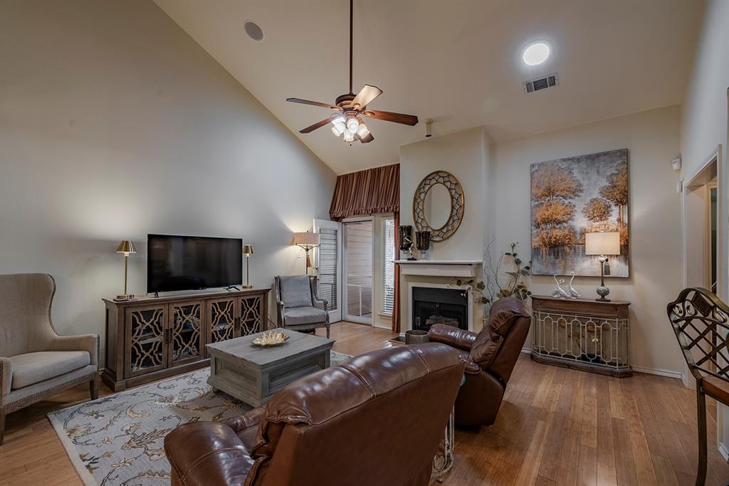 415 Oak Leaf Drive