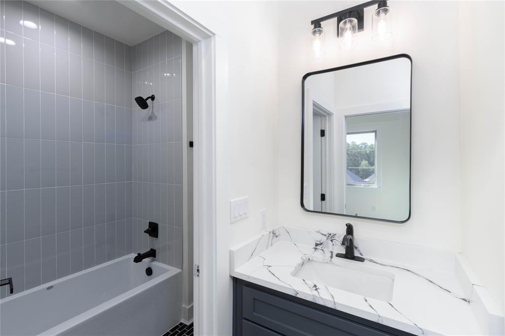 ELK RIVER - Residential