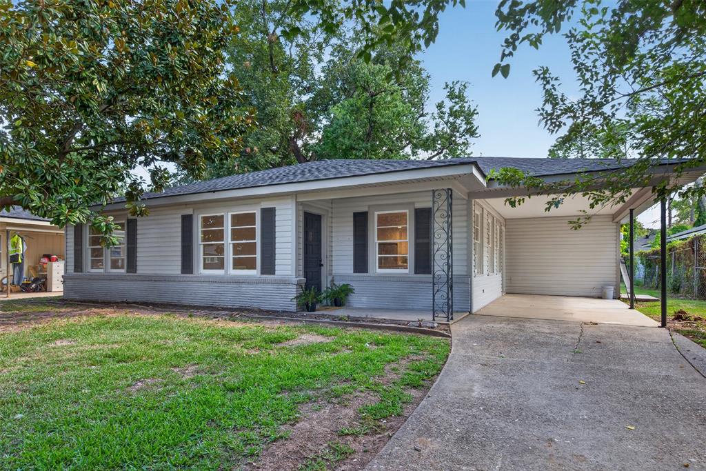 3843 Greenway Place