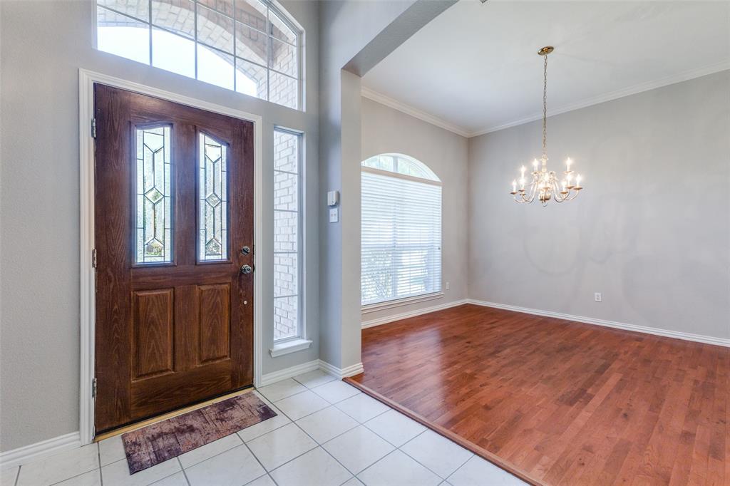 3906 Clifton Drive
