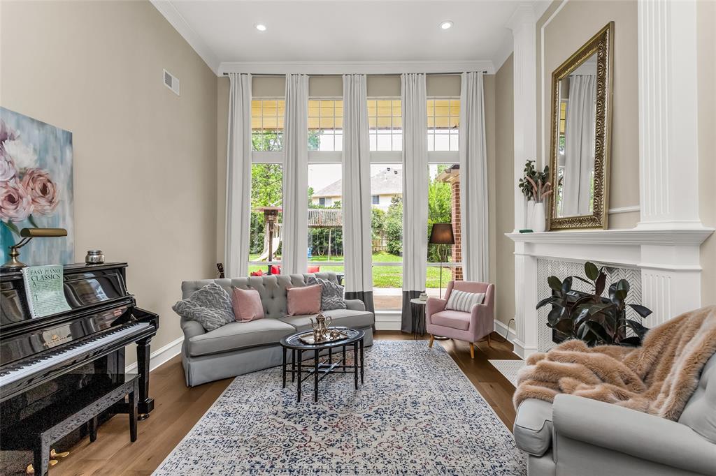 504 Glenbrook Court