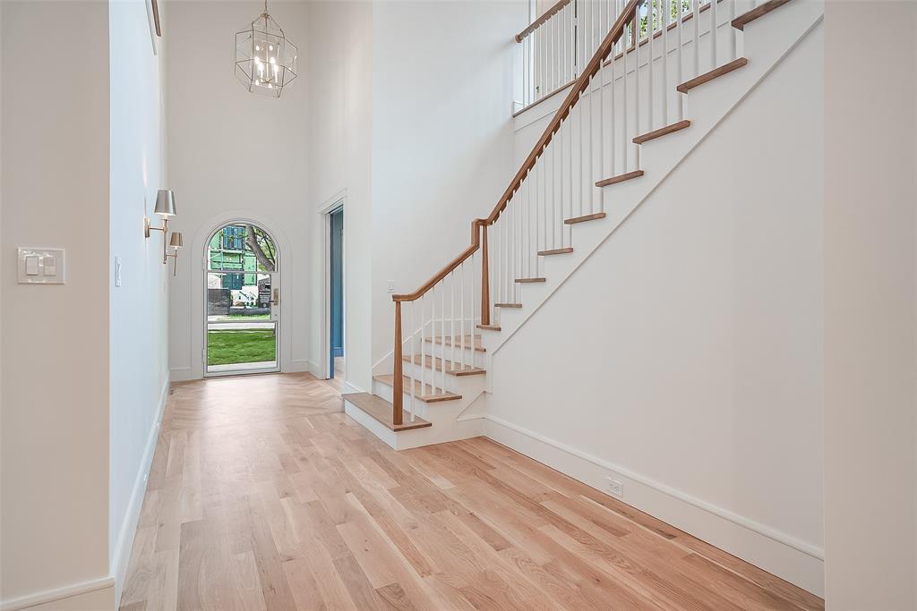 6251 Palo Pinto Avenue