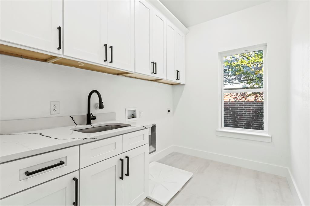 Homestead Manor - Residential