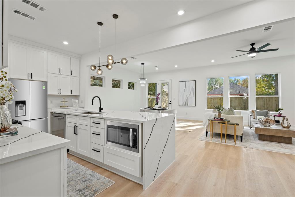 Homestead Manor - Residential