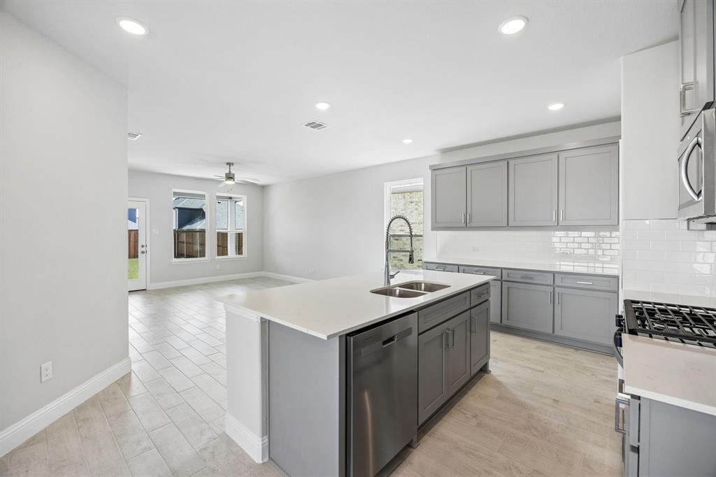 3210 Lucia Way