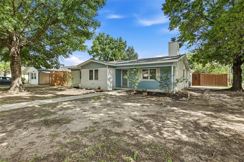 Photo of 588 Pine Street, Lewisville, TX 75057 (MLS # 21298982)