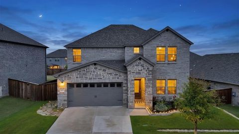 Photo of 5705 Castle Peak Bend, Fort Worth, TX 76126 (MLS # 21242598)