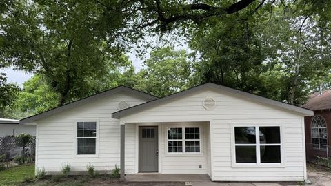 303 Norwich Lane Mesquite TX 75149