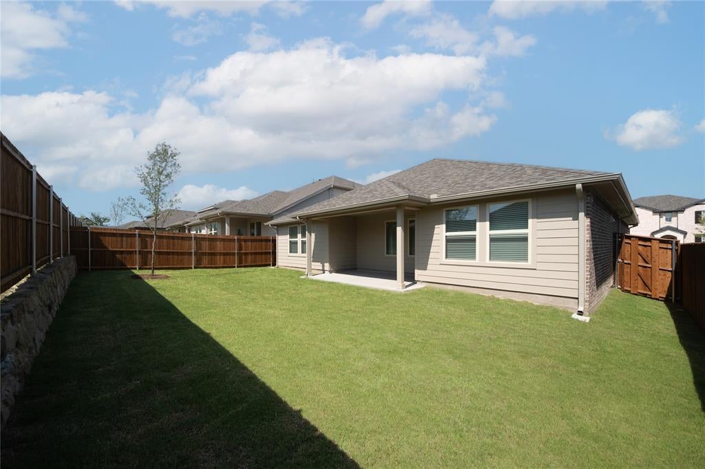 221 Thorn Creek Drive