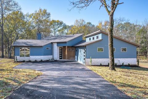 A home in Edgewood