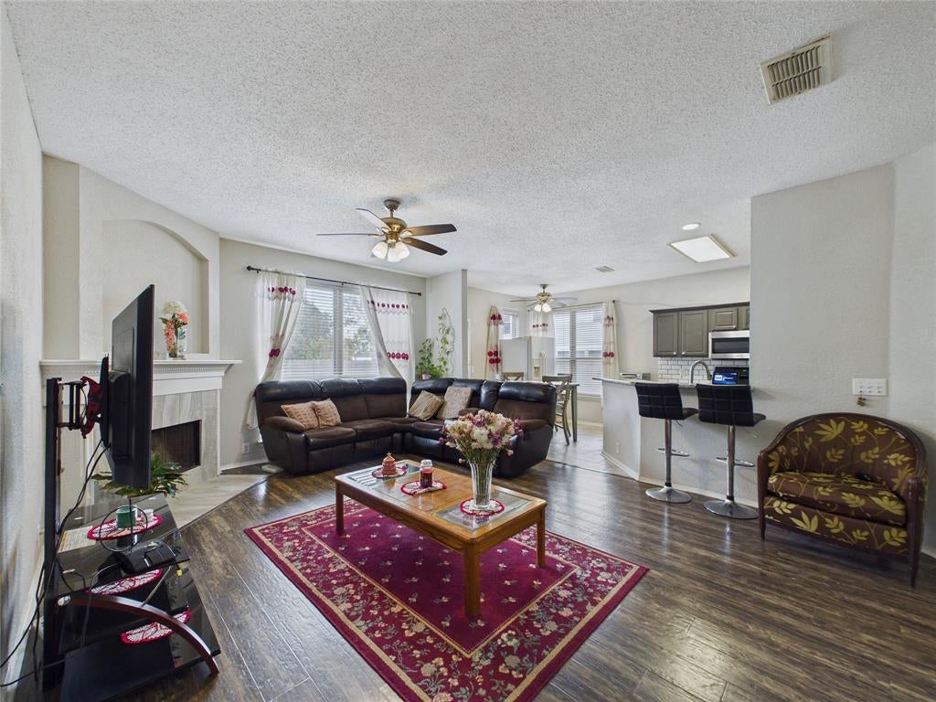 3228 Roddy Drive