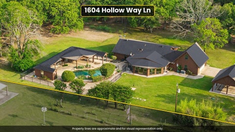 Photo of 1604 Hollow Way Lane, Quinlan, TX 75474 (MLS # 21415910)