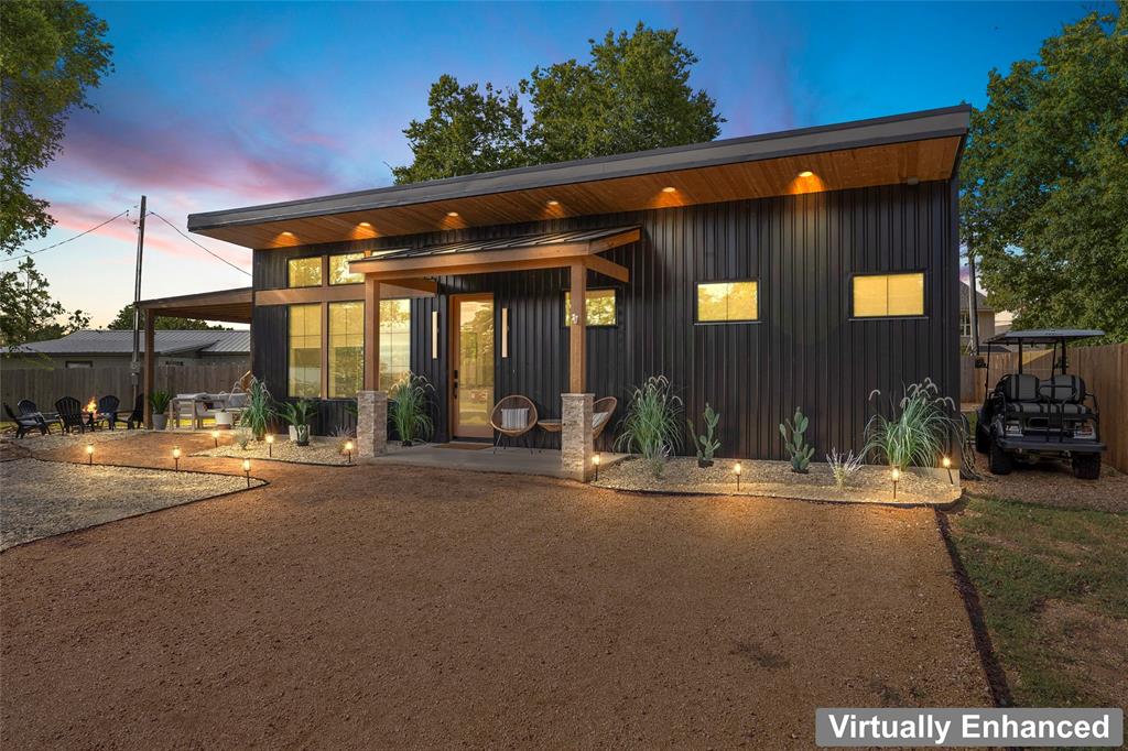 Moss Lake Estate - Residential