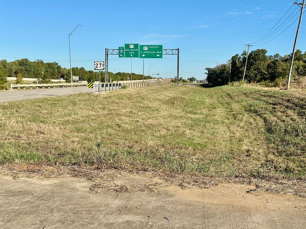 3221 US HWY 271 S