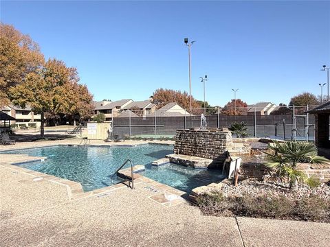 Tiny photo for 1101 Calico Lane #1411, Arlington, TX 76011 (MLS # 21132754)