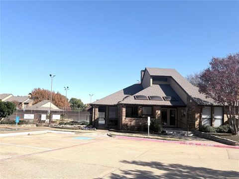 Tiny photo for 1101 Calico Lane #1411, Arlington, TX 76011 (MLS # 21132754)