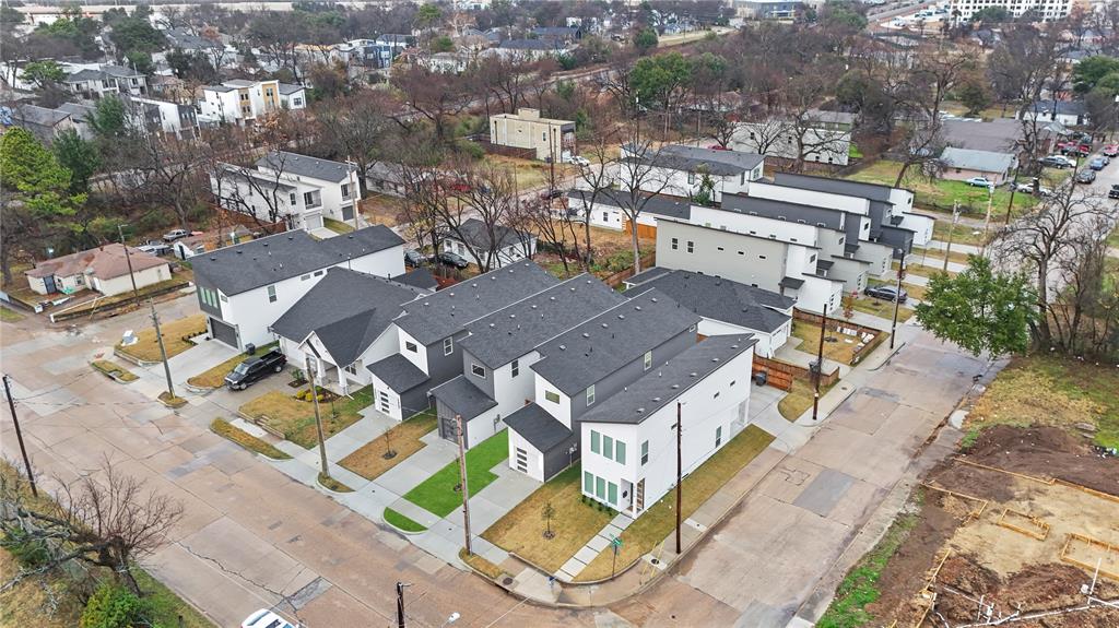 Lincoln Manor - Residential