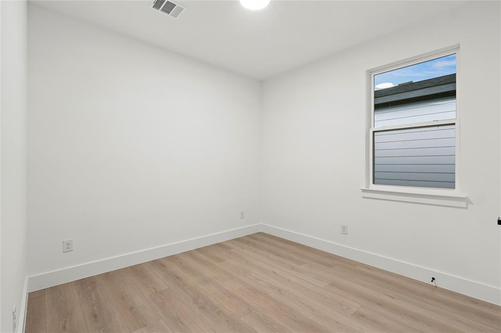 Lincoln Manor - Residential