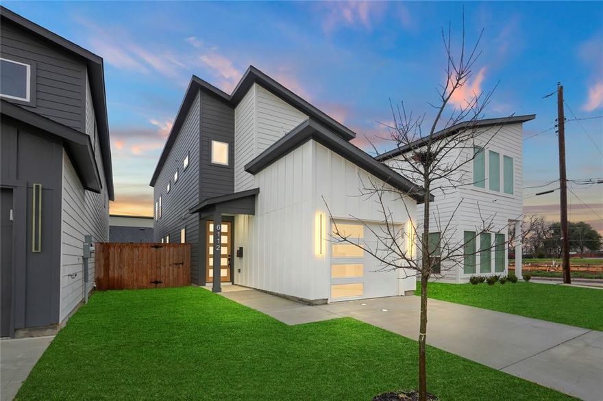 This stunning new home offers three bedrooms, two full bathrooms, and a handy half bath. Step into the open-concept main floor, where natural light floods the space, highlighting the sleek modern finishes and premium appliances. The living room invites you to unwind in comfort, while the kitchen, equipped with a dining area and breakfast bar, is ideal for entertaining guests. This is a property you won’t want to miss—schedule your showing today! Information provided is reliable but not guaranteed. It is the sole responsibility of the Buyers and Buyer's Broker-Agents to verify all information listed, including schools, taxes, sqft, etc,