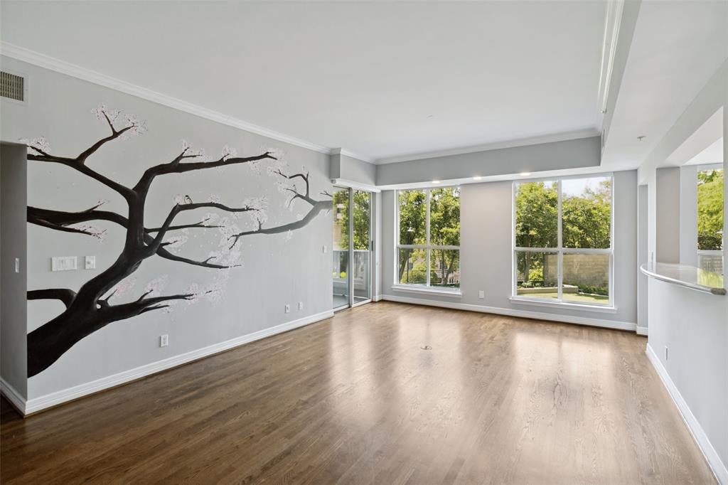 3401 Lee Parkway 401