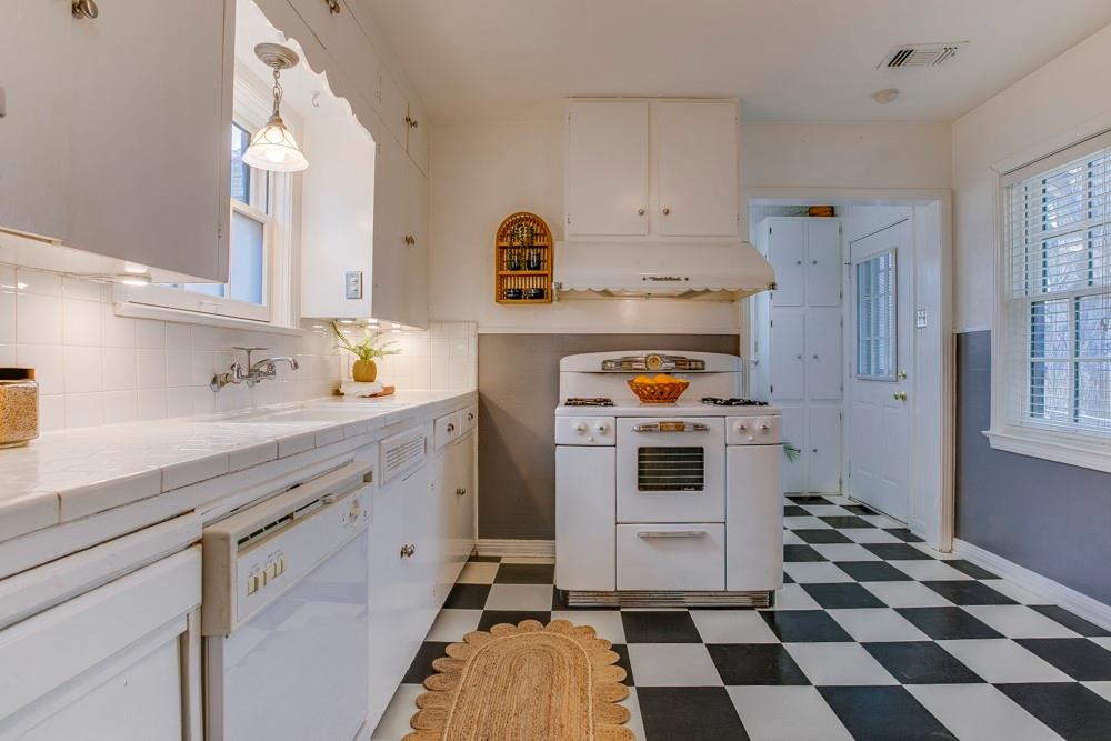 Kessler Plaza - Residential