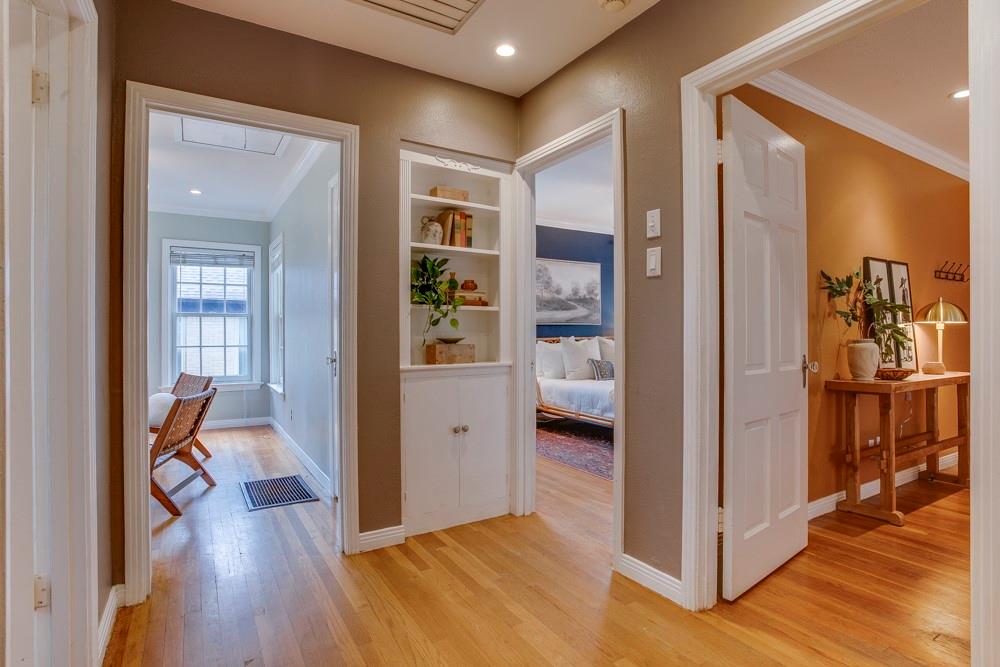 Kessler Plaza - Residential