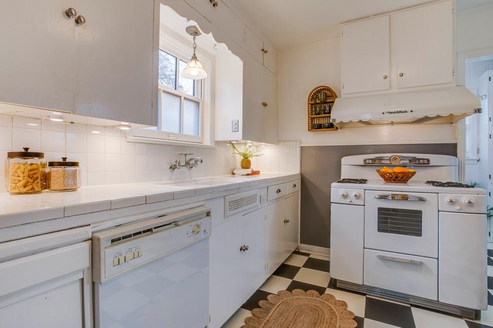 Kessler Plaza - Residential