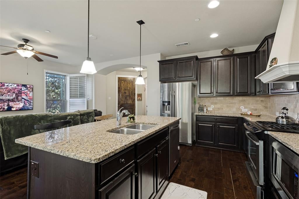 1017 Brook Hollow Drive