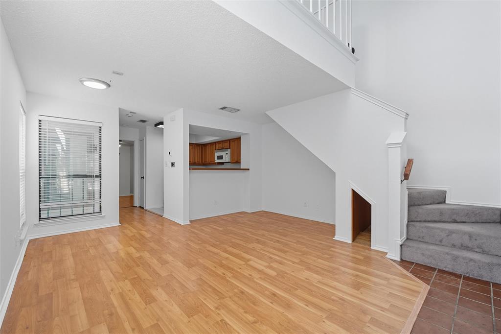 Arlington Oaks Condo - Residential