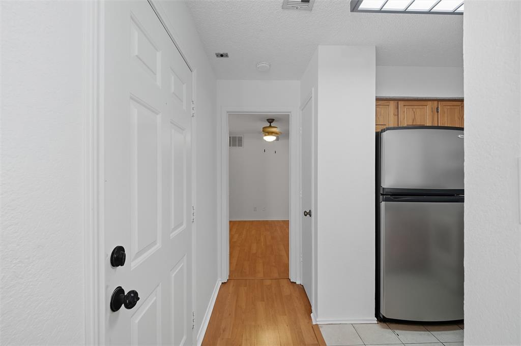 Arlington Oaks Condo - Residential