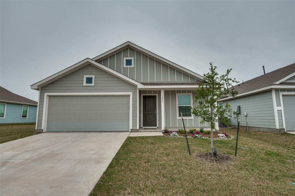 1223 Tallow Trail