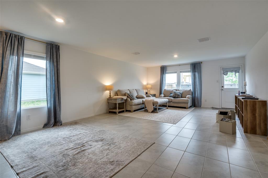 1223 Tallow Trail
