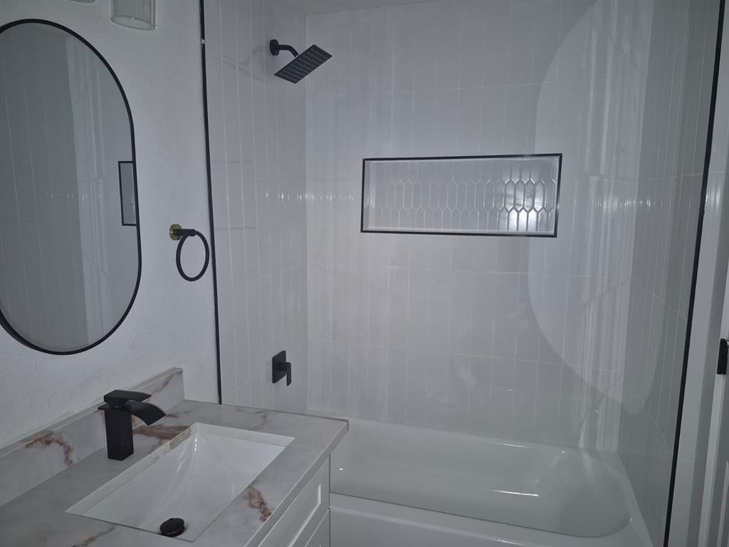 Colonial Gardens Condo - Residential