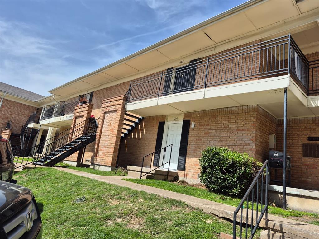 Colonial Gardens Condo - Residential