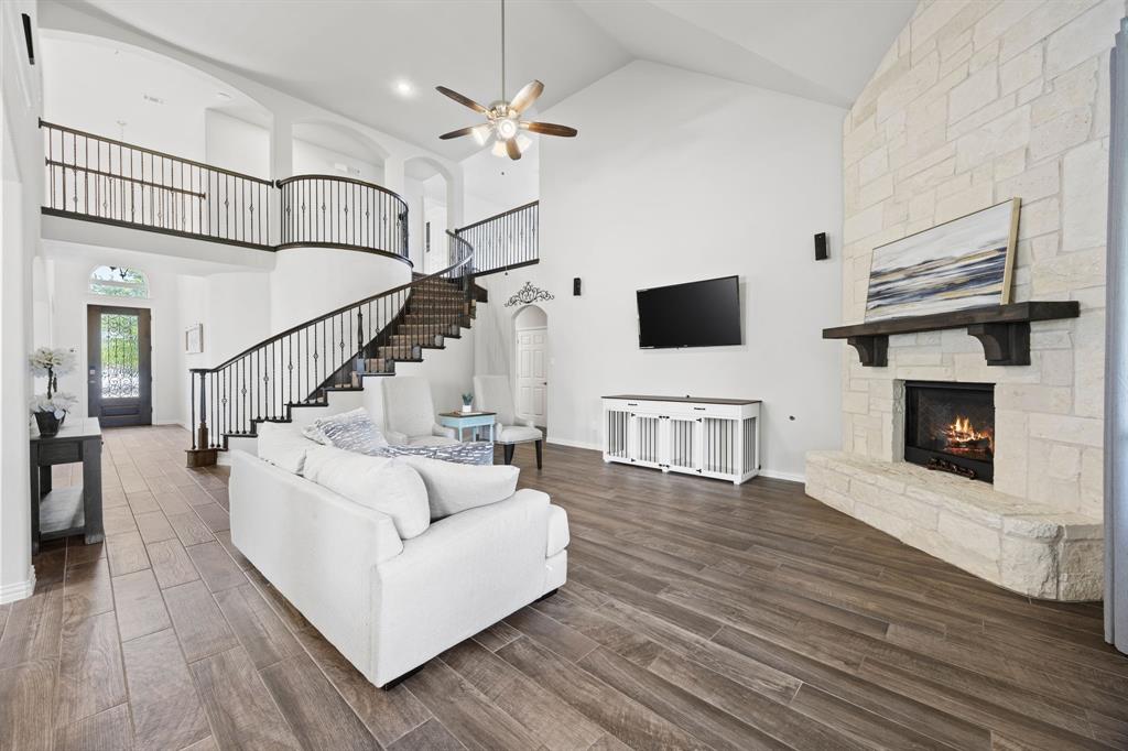 316 Cunningham Circle