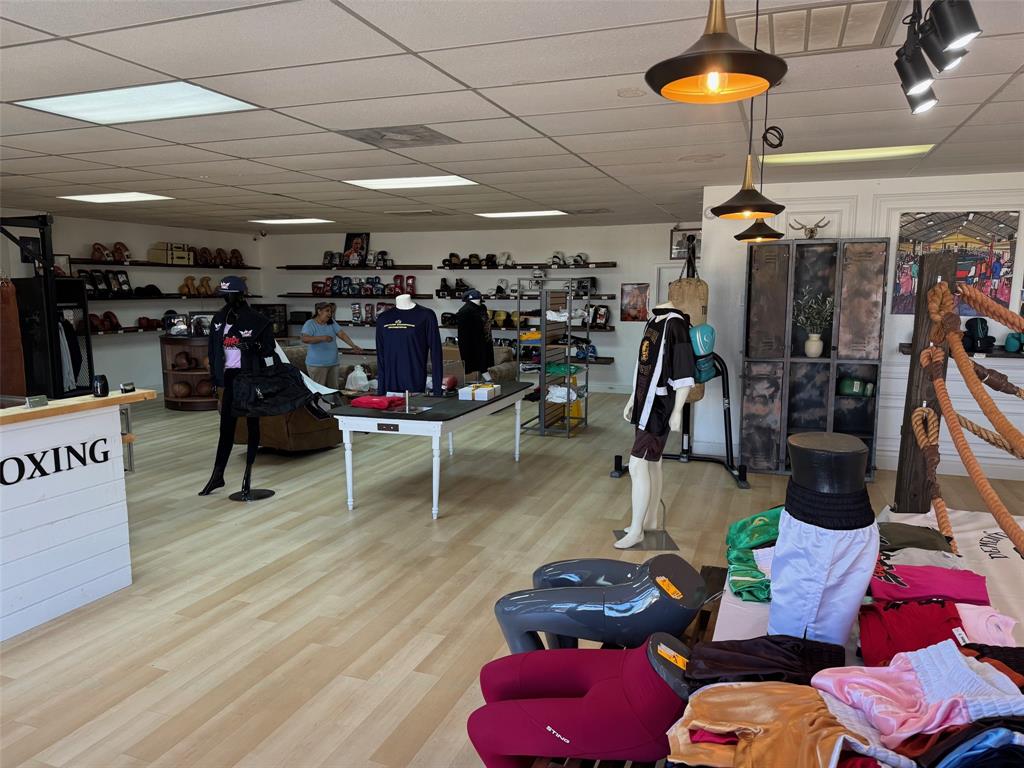 McCall - Commercial Sale