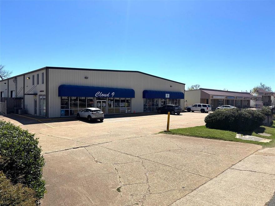 Prime Commercial Property - 100% Leased 

2058-2060 E. Texas St., Bossier City, LA

Heath Plaza is a highly visible freestanding commercial property ideally positioned near the intersection of Benton Road and E. Texas Street in Bossier City, LA. This high-traffic location ensures excellent exposure and accessibility, making it an ideal choice for retail, flex, or commercial businesses.

Property Highlights:

Building Size: 10,850 SF

Two 5,000 SF suites
Approximately 850 SF second-floor apartment (could be an additional office)

New Roof 2021

HVAC Units less than 5 yrs old

Showroom & Warehouse Space:

Each 5,000 SF suite includes roughly 2,000 SF of showroom space and 3,000 SF of insulated warehouse space.

22’ clear height

three 14' drive in doors

Access & Parking:

Lot Size: 1.25 acres

Dual access from E. Texas Street (front) and Nina Street (rear)

Large concrete parking lot with fencing for added security

Visibility & Signage:

Strong street presence with high visibility along E. Texas Street

Ample signage opportunities

With its central location, versatile layout, excellent accessibility, and strong tenant retention history, Heath Plaza presents an outstanding opportunity for investors or businesses looking to establish or expand.
