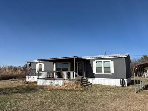 225 County Road 487 Stephenville TX 76401